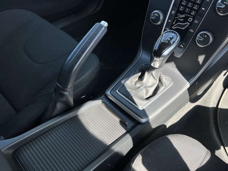 Volvo V40 T4 - U11894