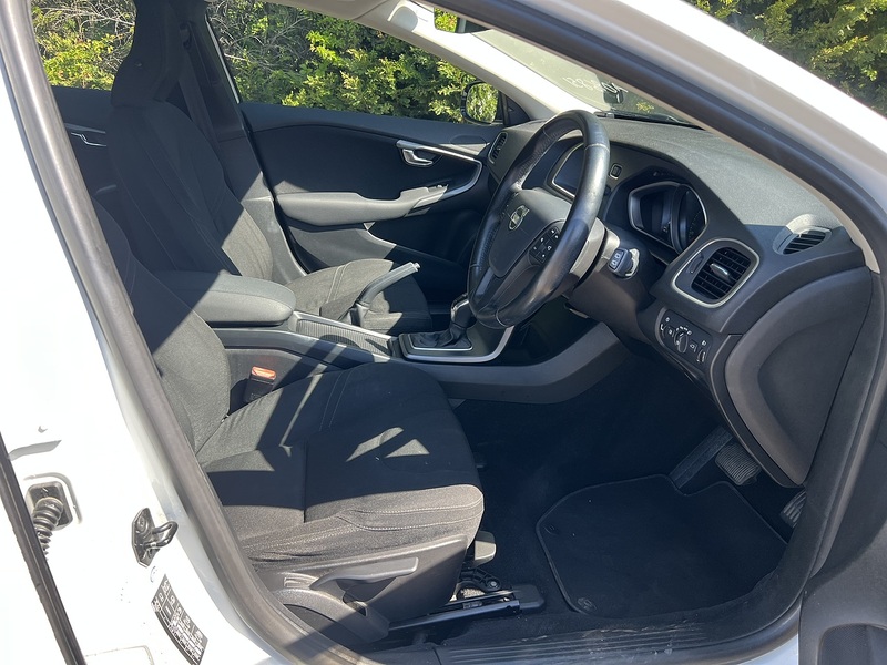 Volvo V40 T4 - U11894