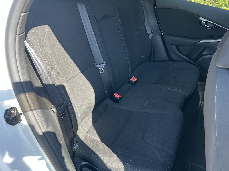 Volvo V40 T4 - U11894