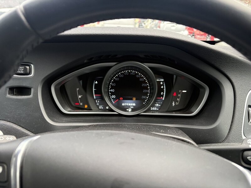 Volvo V40 BASEGRADE - U11895