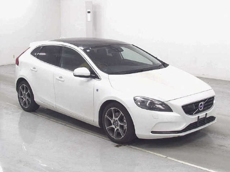 Volvo V40 BASEGRADE - U11895
