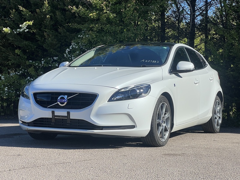 Volvo V40 BASEGRADE - U11895