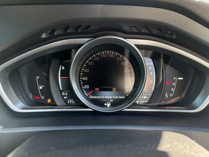 Volvo V40 BASEGRADE - U11895