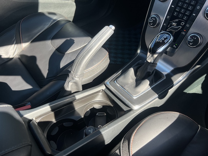 Volvo V40 BASEGRADE - U11895