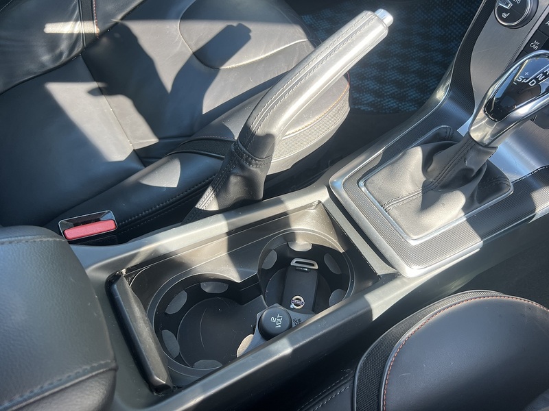 Volvo V40 BASEGRADE - U11895