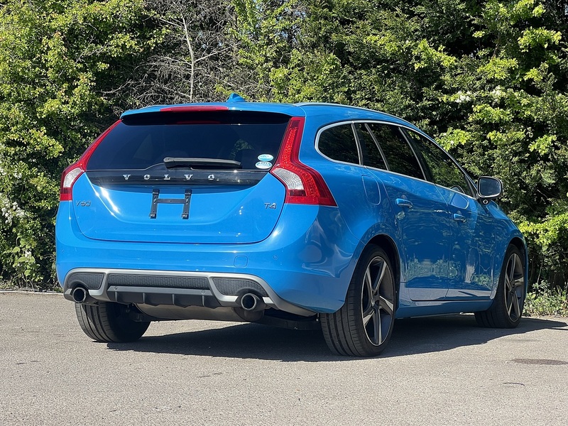 Volvo V60 T4 R-Design - U11896