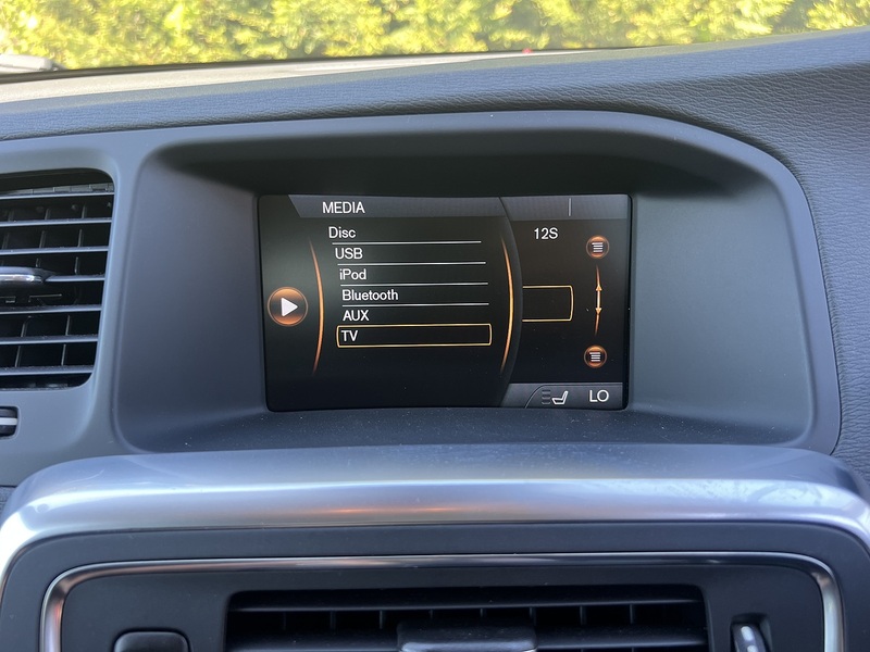Volvo V60 T4 R-Design - U11896