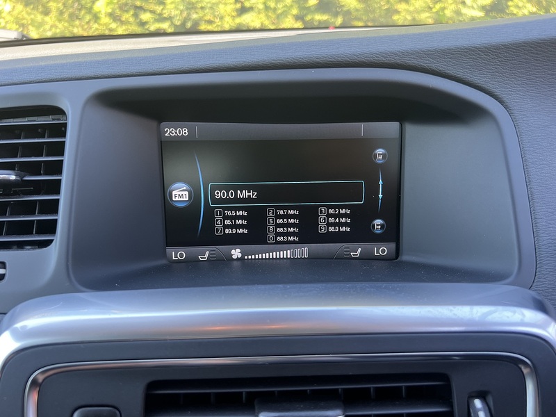 Volvo V60 T4 R-Design - U11896