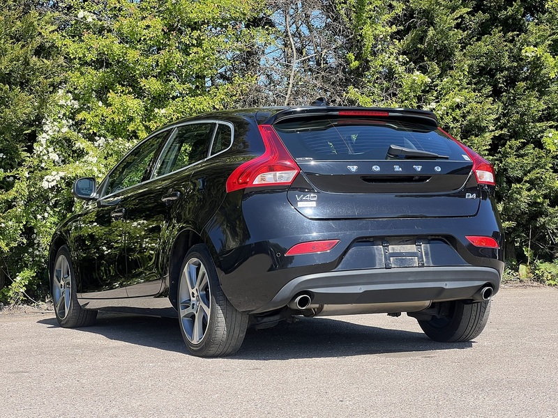 Volvo V40 D4 Es - U11898