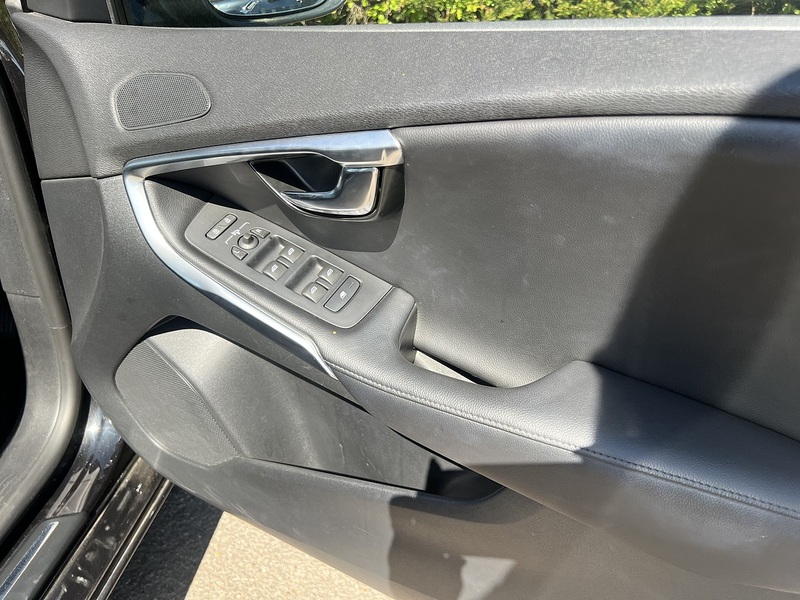 Volvo V40 D4 Es - U11898