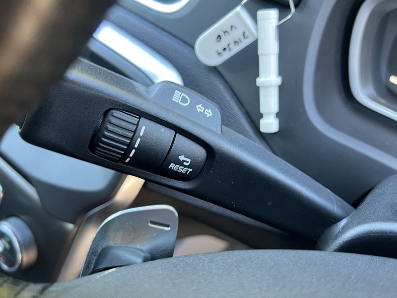 Volvo V40 D4 Es - U11898