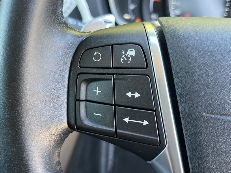 Volvo V40 D4 Es - U11898