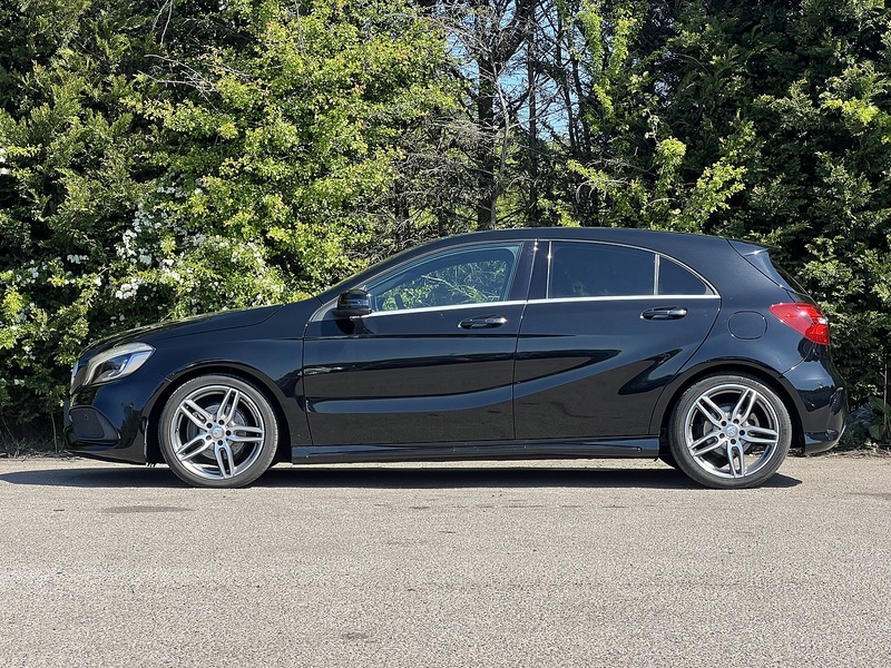 Mercedes-Benz A-Class A 180 Amg Line Premium - U11899