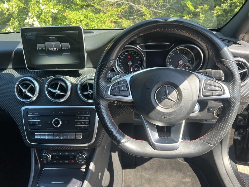 Mercedes-Benz A-Class A 180 Amg Line Premium - U11899