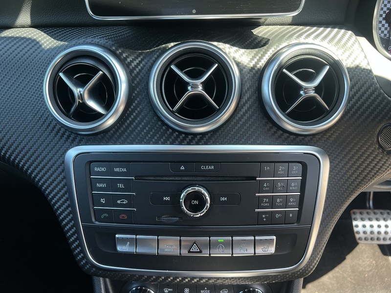 Mercedes-Benz A-Class A 180 Amg Line Premium - U11899