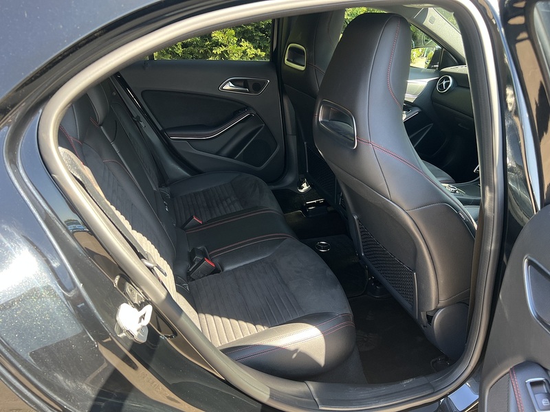 Mercedes-Benz A-Class A 180 Amg Line Premium - U11899