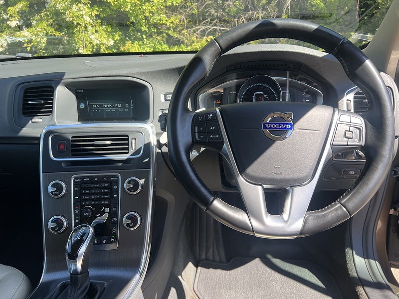 Volvo V60 T5 Cross Country SE - U11900