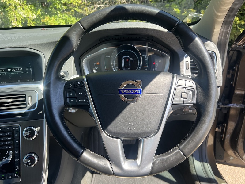 Volvo V60 T5 Cross Country SE - U11900
