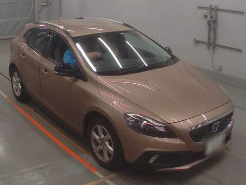 Volvo V40 BASEGRADE Hatchback 1600 Automatic Petrol