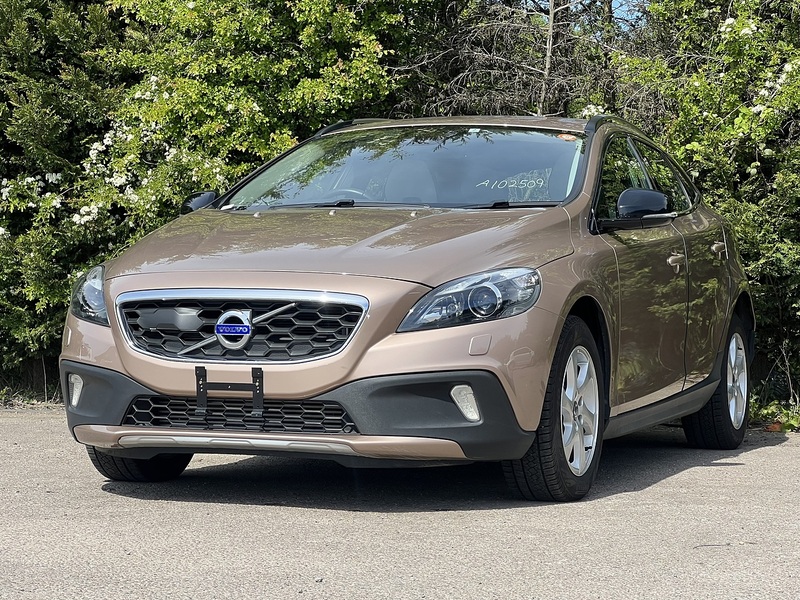 Volvo V40 D4 Se - U11902