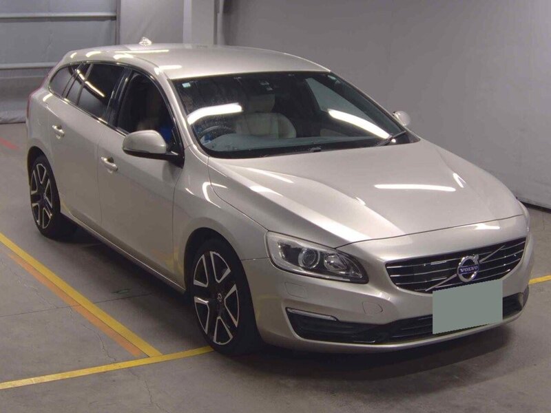 Volvo V60 D4 Dynamic Edition - U11903