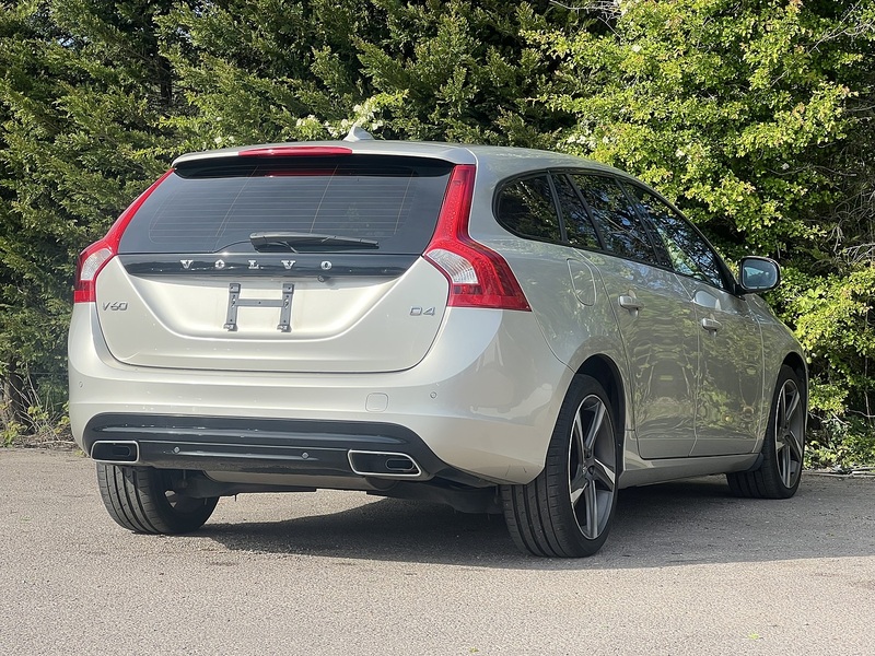 Volvo V60 D4 Dynamic Edition - U11903