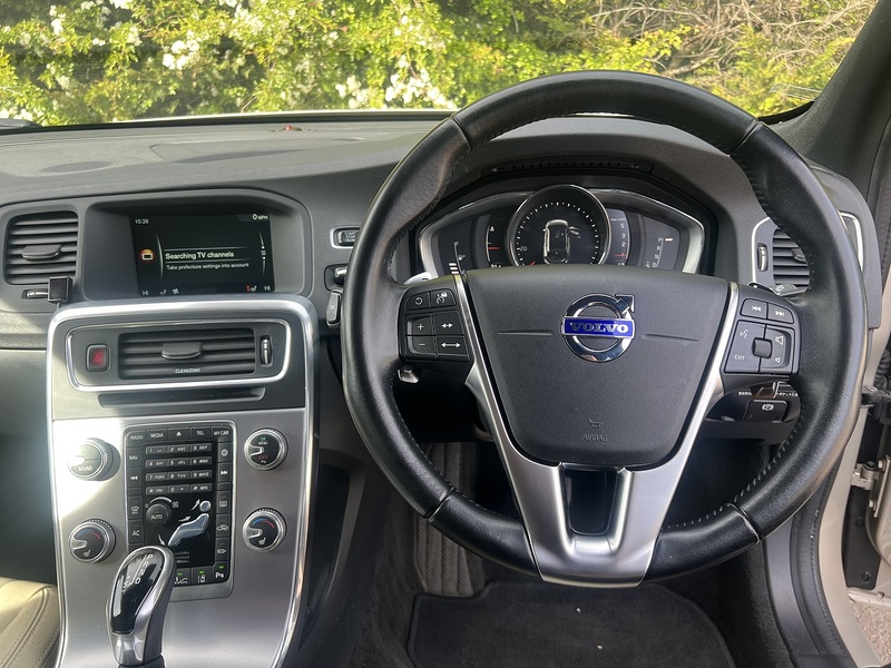 Volvo V60 D4 Dynamic Edition - U11903