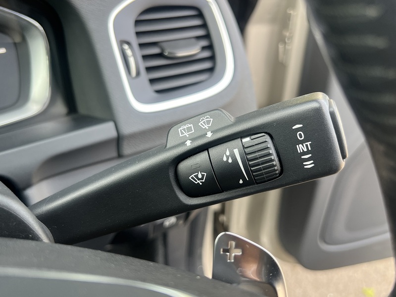 Volvo V60 D4 Dynamic Edition - U11903