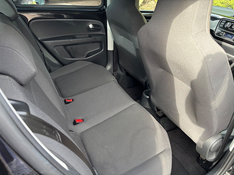 Volkswagen Up Black Up - U11904