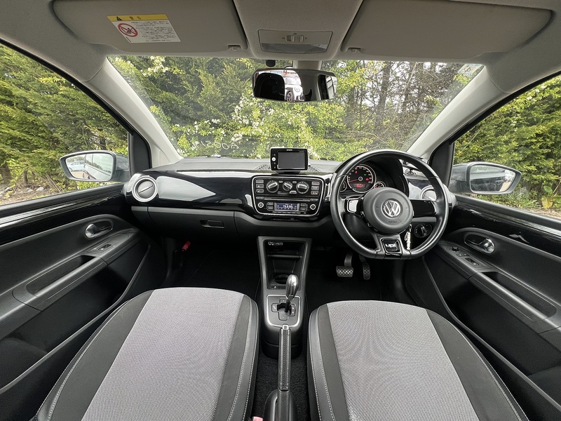 Volkswagen Up Up Black - U11904