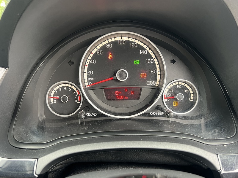 Volkswagen Up Up Black - U11904