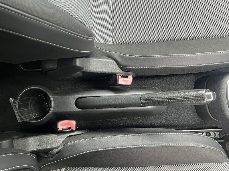 Volkswagen Up Up Black - U11904