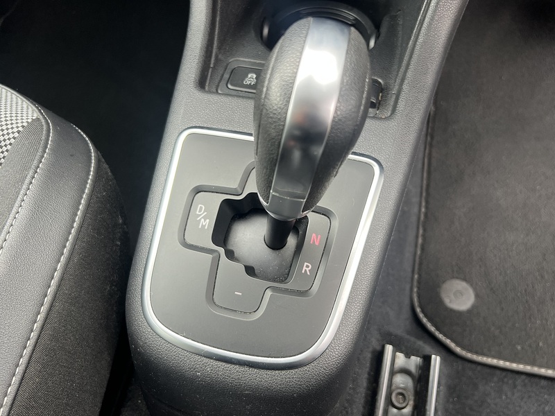 Volkswagen Up Up Black - U11904