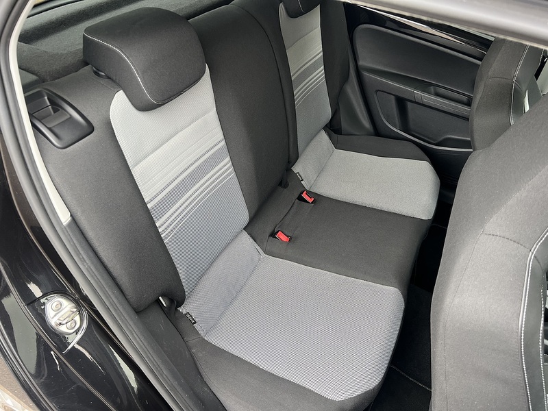 Volkswagen Up Up Black - U11904