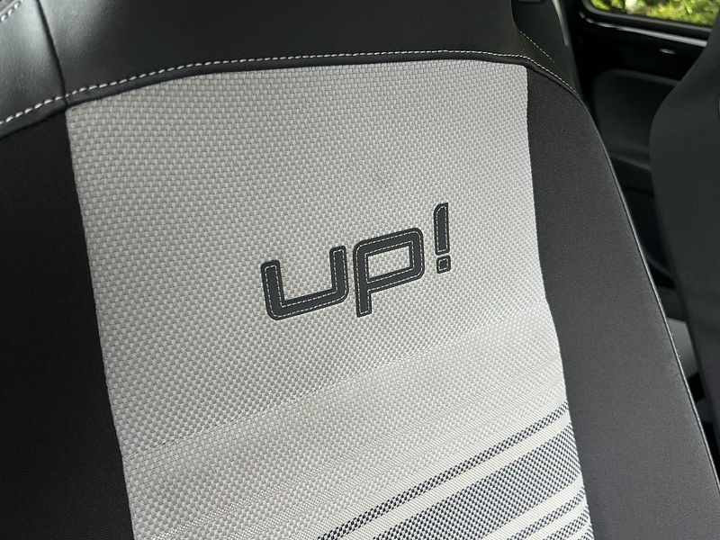 Volkswagen Up Up Black - U11904