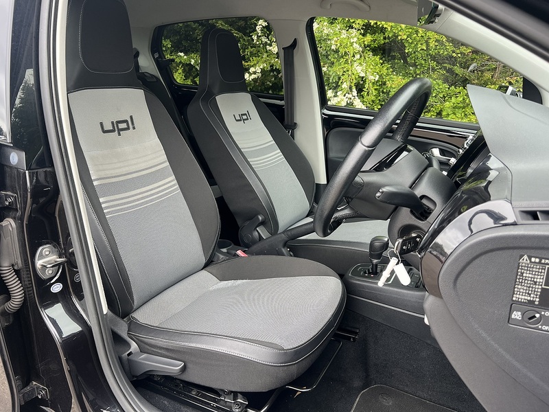 Volkswagen Up Up Black - U11904