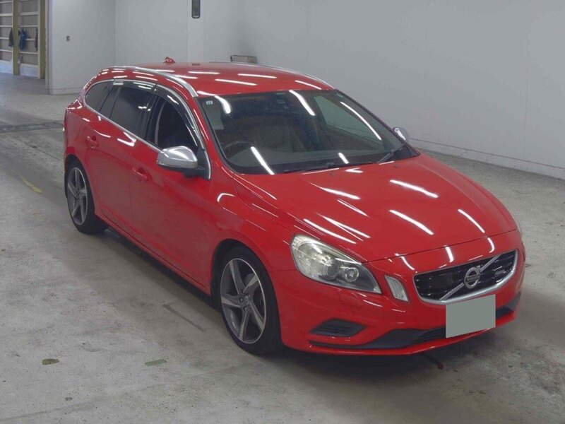 Volvo V60 T4 R-Design - U11905