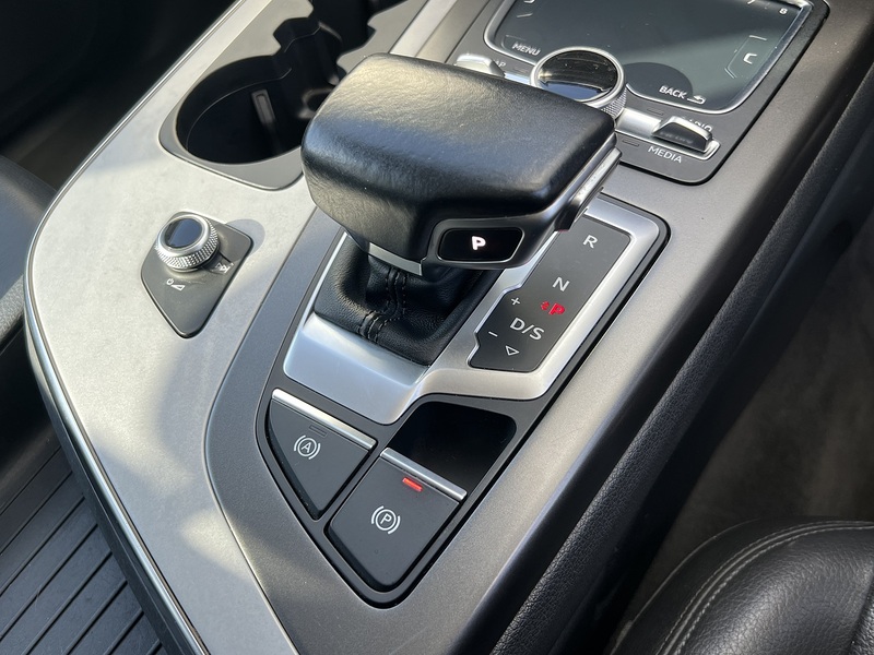 Audi Q7 Tfsi Quattro Sport - U11906
