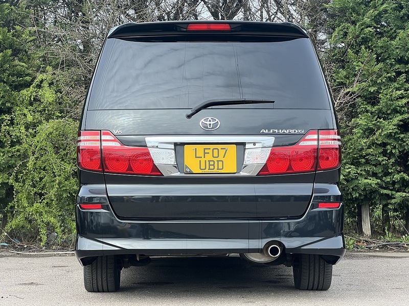 Toyota Alphard G  - U11908