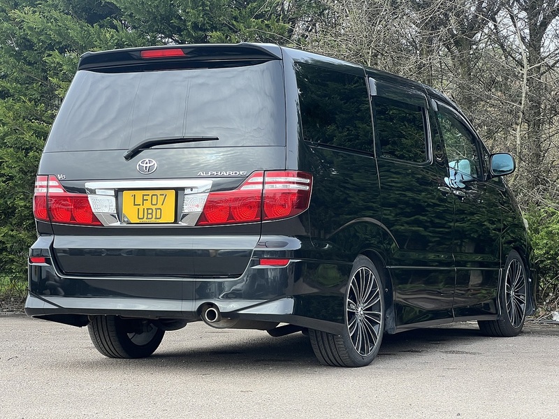 Toyota Alphard G  - U11908