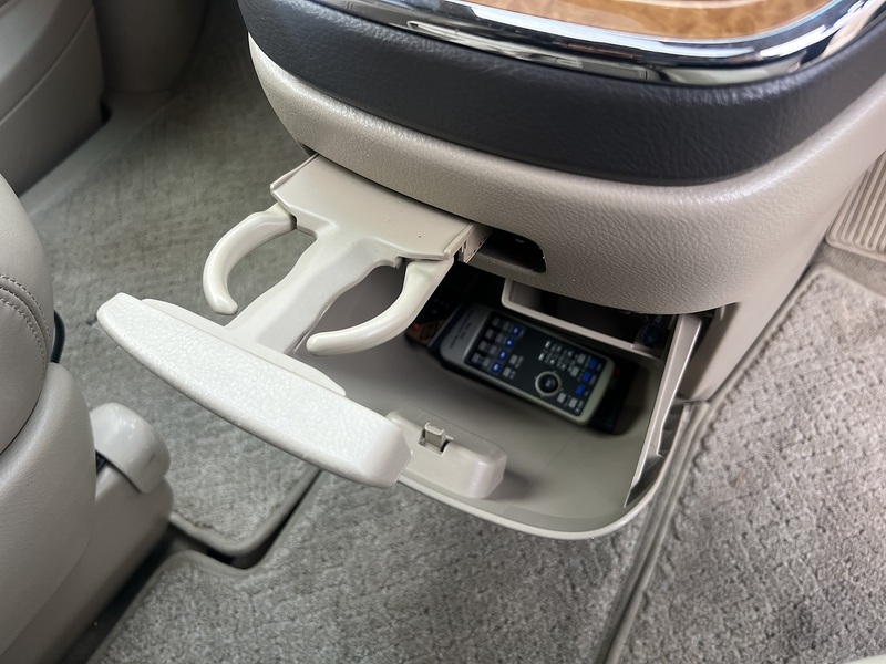 Toyota Alphard G  - U11908