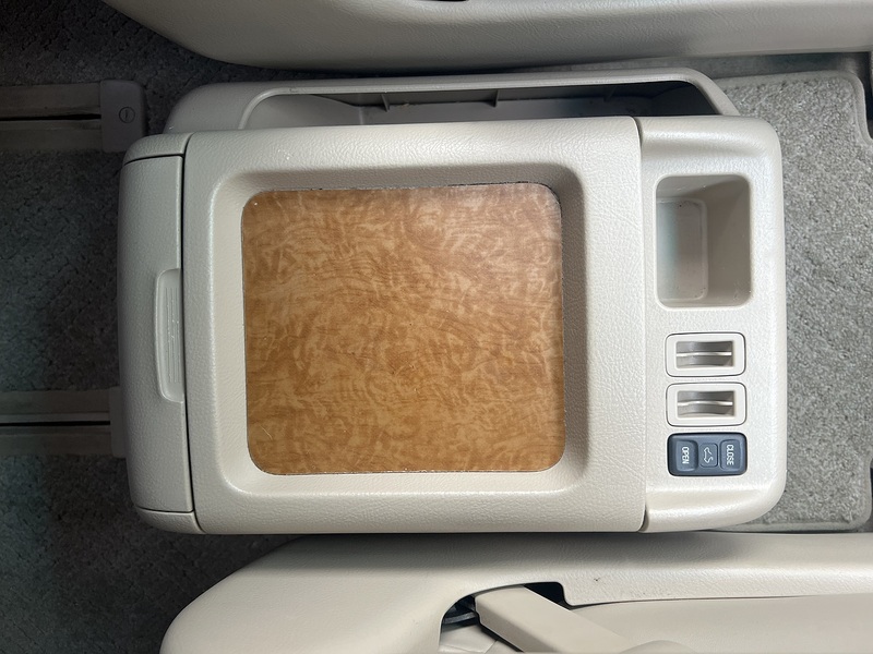 Toyota Alphard G  - U11908