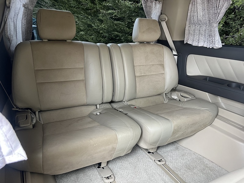 Toyota Alphard G  - U11908