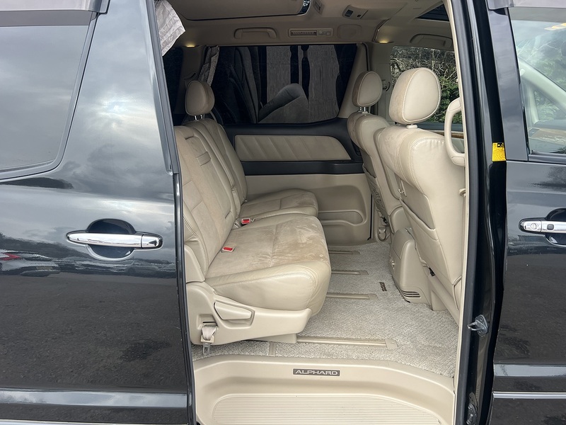 Toyota Alphard G  - U11908