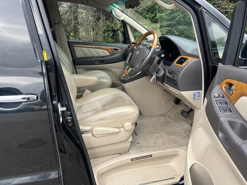 Toyota Alphard G  - U11908