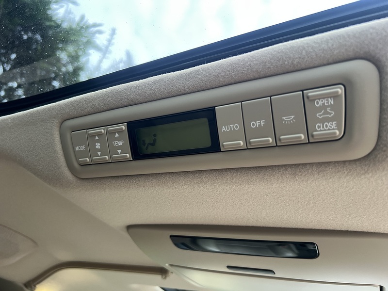 Toyota Alphard G  - U11908