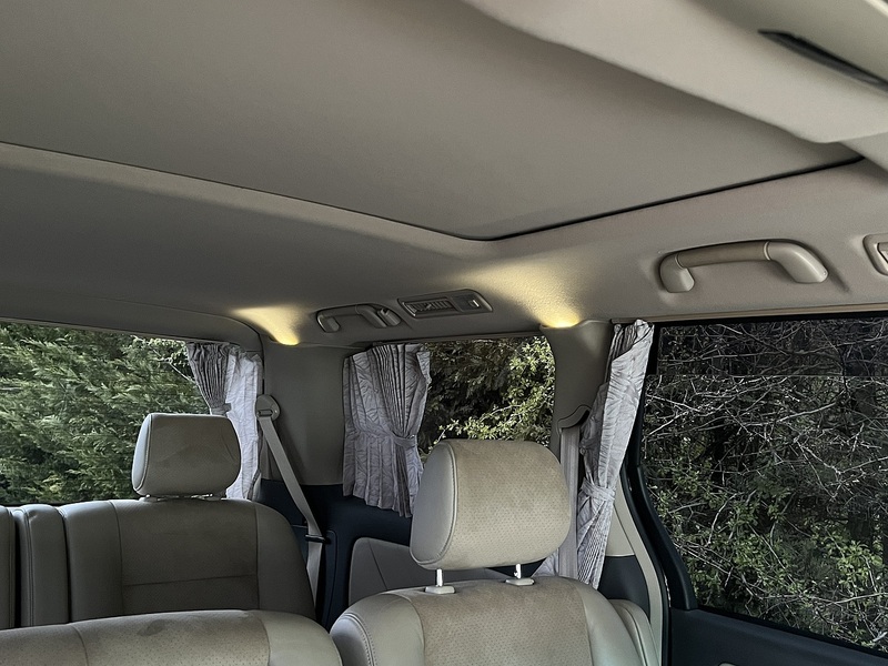 Toyota Alphard G  - U11908