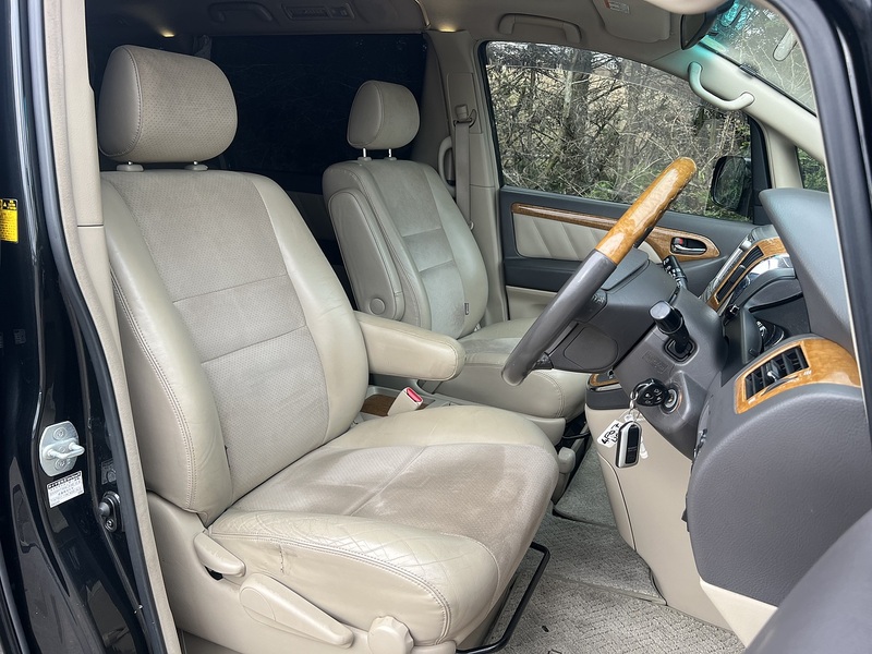 Toyota Alphard G  - U11908