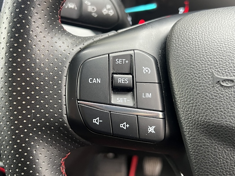 Ford Focus T EcoBoost MHEV ST-Line Edition - U11909