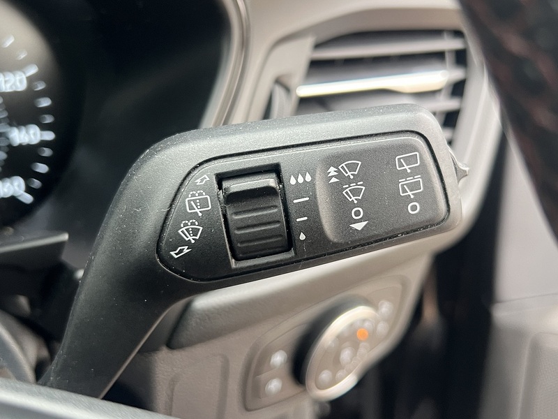 Ford Focus T EcoBoost MHEV ST-Line Edition - U11909